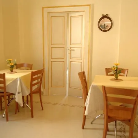 Santa Lucia Отель типа 