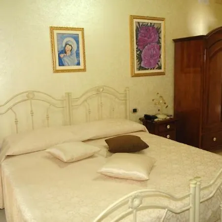 Santa Lucia Bed & Breakfast *