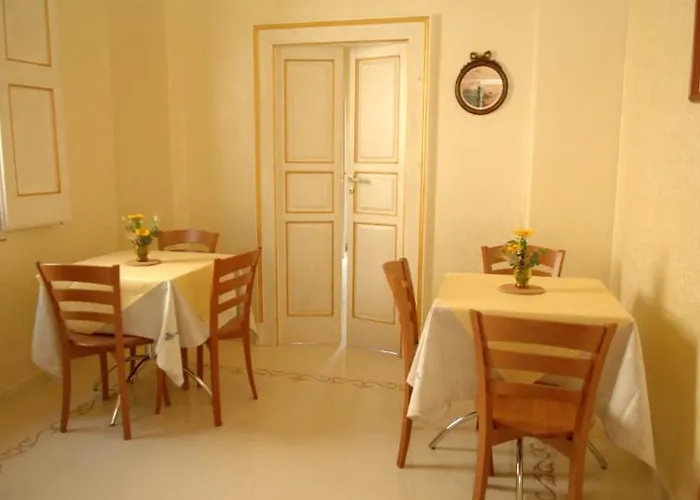 Santa Lucia Bed & Breakfast Erchie (Apulia)