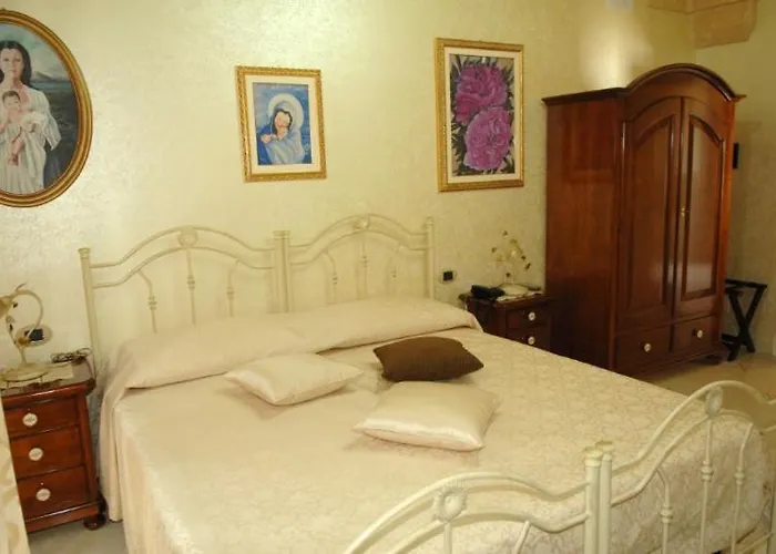 Santa Lucia Bed & Breakfast *
