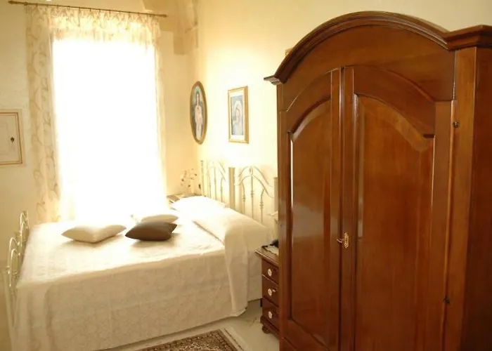 Oda ve Kahvaltı Santa Lucia